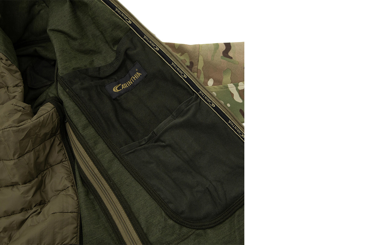 carinthia-kurtka-softshell-multicam-kieszen-boczna